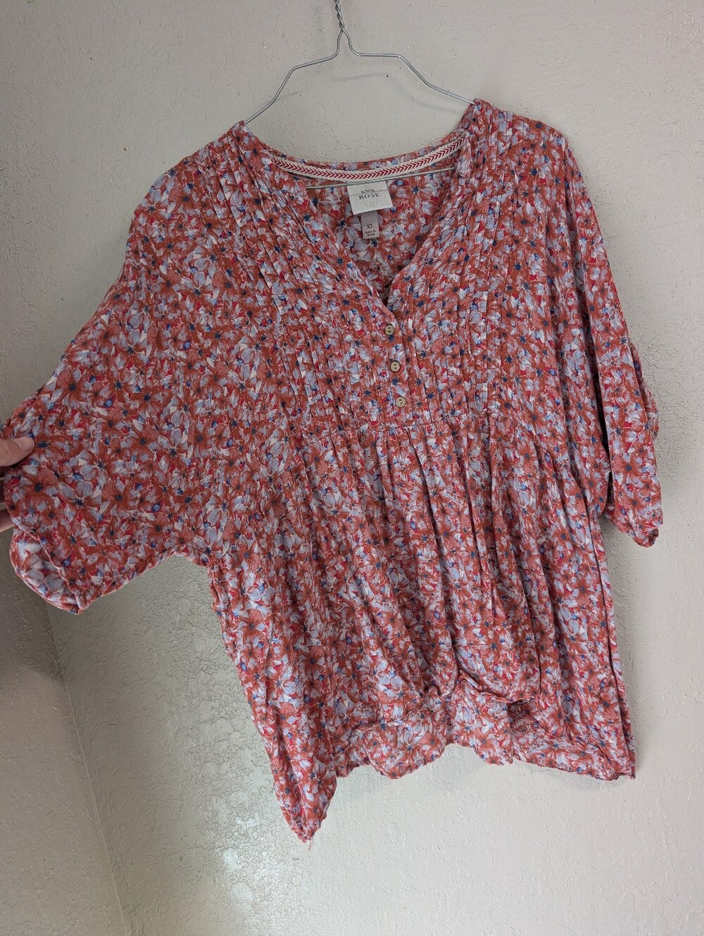 Floral Blouse XL Coral Blue Flowy Button Up Pleated High Low Drapey Cottage Boho